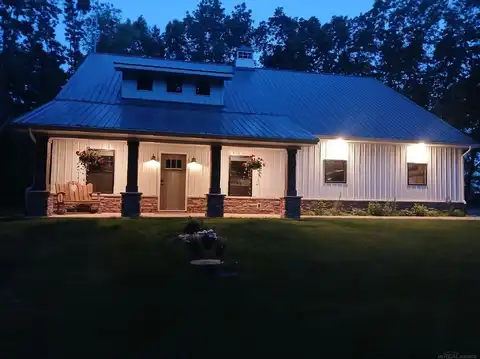 6706 E Price, Saint Johns, MI 48879