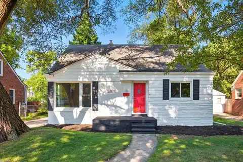 23221 Roanoke, Oak Park, MI 48237