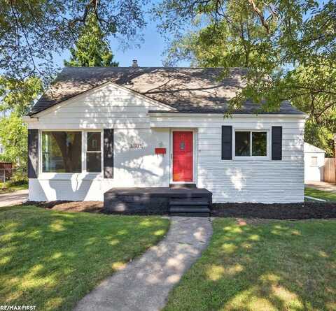 23221 Roanoke, Oak Park, MI 48237
