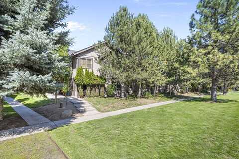 1941 NW Monterey Pines Drive, Bend, OR 97703