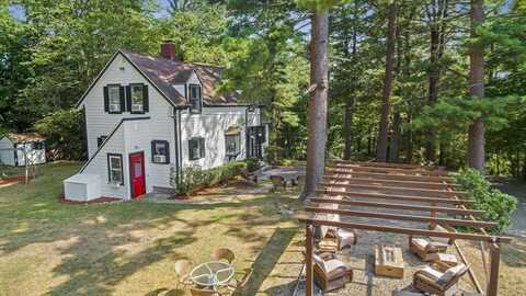 11 Liberty St, Middleton, MA 01949