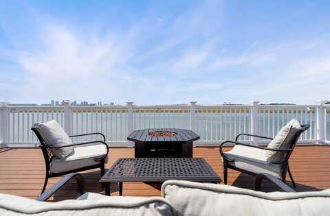 191 Court Rd, Winthrop, MA 02152
