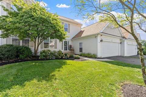 28 Brook Ln, Berlin, MA 01503