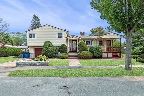 4 Butterworth Rd, Beverly, MA 01915