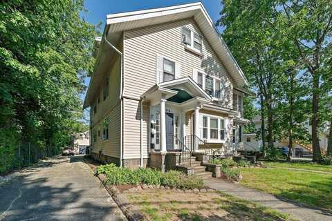 44 Wyman Rd, Braintree, MA 02184