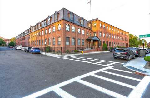 10 Weston Ave, Quincy, MA 02170