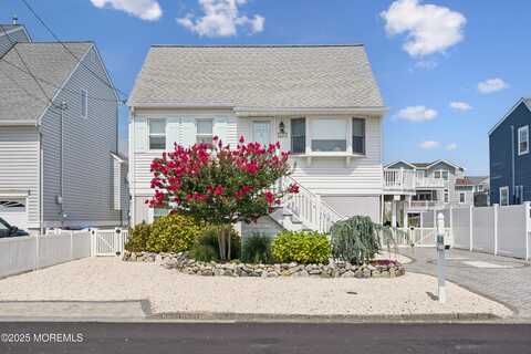 1266 Paul Boulevard, Manahawkin, NJ 08050
