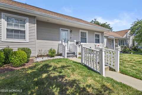 139 Wein Market, Freehold, NJ 07728