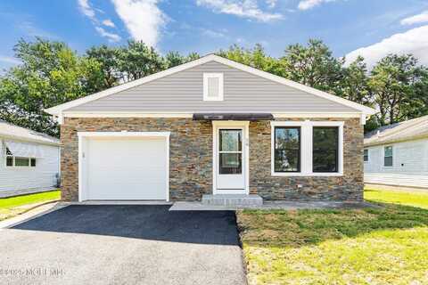26 Buena Visa Drive, Toms River, NJ 08757