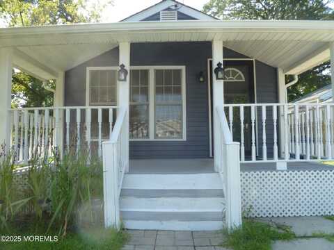 184 Hilltop Boulevard, Cliffwood, NJ 07735