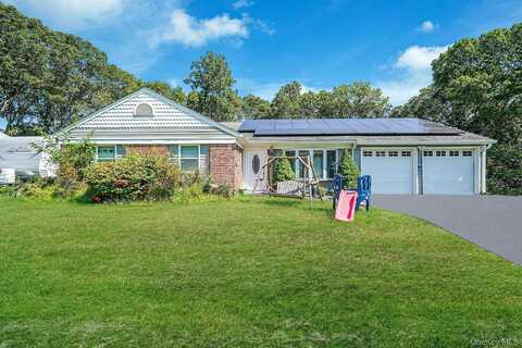 32 Summercress Lane, Coram, NY 11727