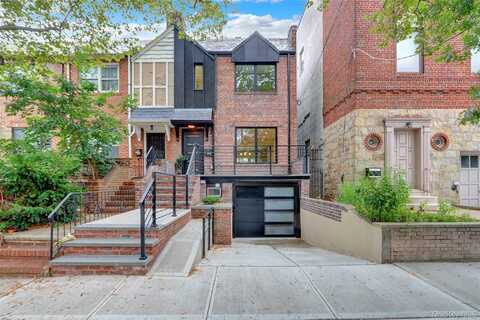 31-59 30 Street, Astoria, NY 11106