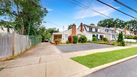 2150 Grove Street, North Baldwin, NY 11510