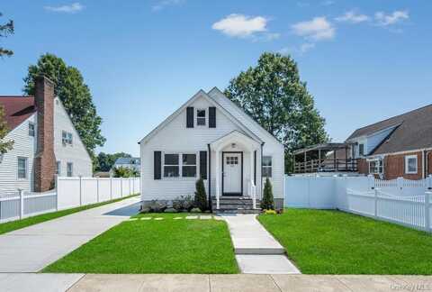 28 Dale Avenue, Hempstead, NY 11550
