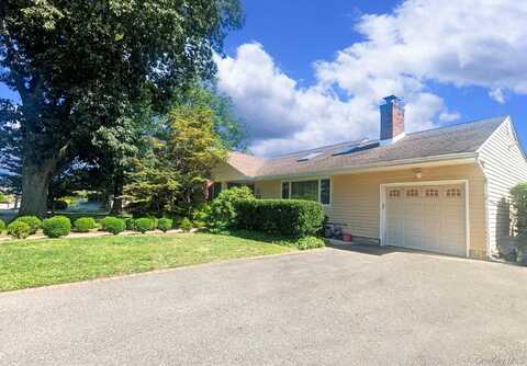 48 Bayberry Avenue, Garden City, NY 11530