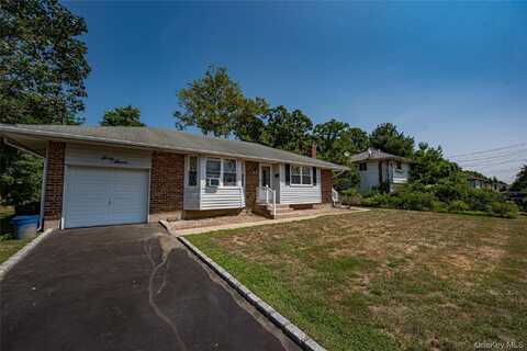 67 Headline Road, Deer Park, NY 11729