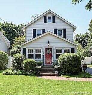 60 W 19th Street, Huntington Station, NY 11746