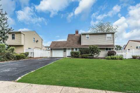 27 Apollo Lane, Hicksville, NY 11801