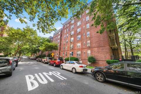 1425 Thieriot Avenue, Bronx, NY 10460