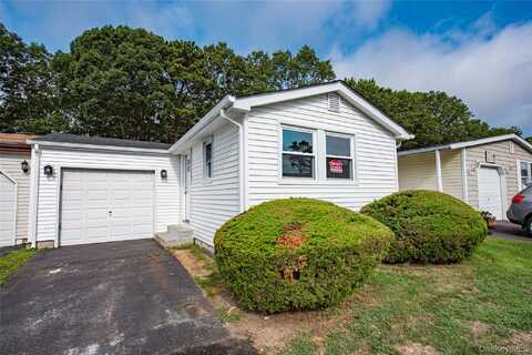 145 Village Circle West, Manorville, NY 11949