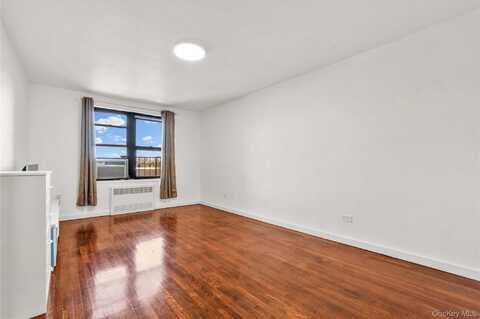 150-29 72nd Road, Flushing, NY 11367