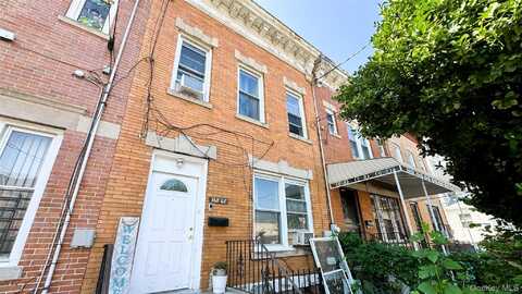 168-68 92nd Road, Jamaica, NY 11433