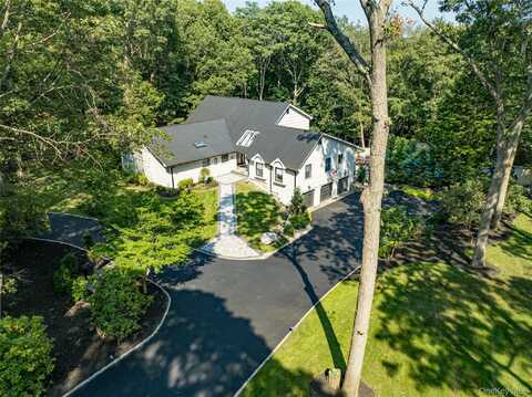142 Landing Meadow Road, Smithtown, NY 11787