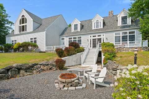 58 Laurel Street, Ellsworth, ME 04605