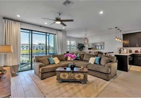 7580 Carnegie, NAPLES, FL 34119