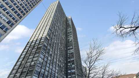 655 W Irving Park Road, Chicago, IL 60613