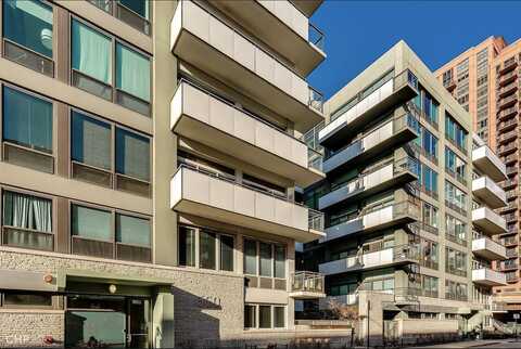 660 W Wayman Street, Chicago, IL 60661