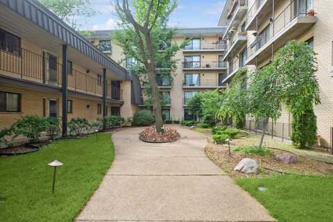 6221 N Niagara Avenue, Chicago, IL 60631