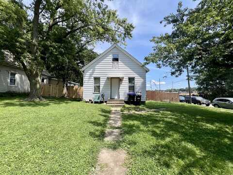 301 Stillwell Street, Bloomington, IL 61701