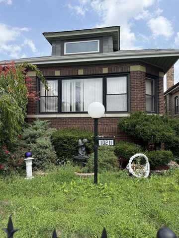 10211 S Peoria Street, Chicago, IL 60643