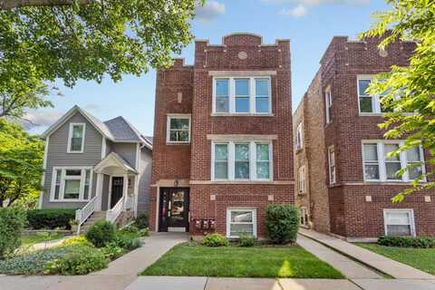 4453 N Kilbourn Avenue, Chicago, IL 60630