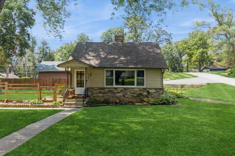 7701 Cedar Road, Wonder Lake, IL 60097