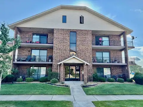 16837 81st Avenue, Tinley Park, IL 60477