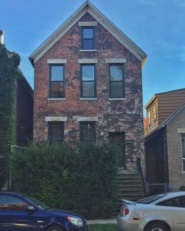 2335 W Charleston Street, Chicago, IL 60647