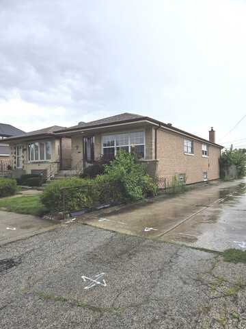 5914 S Meade Avenue, Chicago, IL 60638
