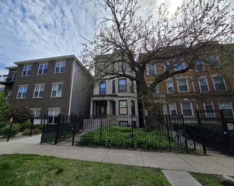 6137 S Kimbark Avenue, Chicago, IL 60637