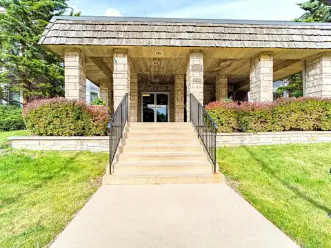 2300 Windsor Mall, Park Ridge, IL 60068