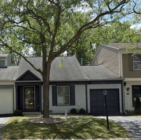 357 W Tanglewood Avenue, Palatine, IL 60067