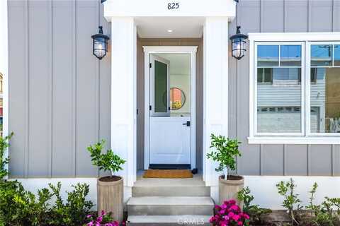 825 W Bay Avenue, Newport Beach, CA 92661