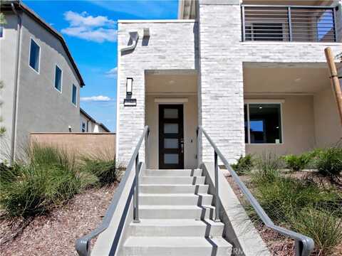 230 Sora, Irvine, CA 92618