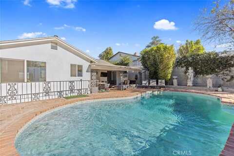 22444 Venido Road, Woodland Hills, CA 91364