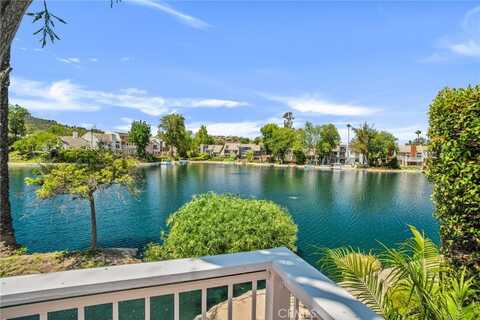 23310 Park Sorrento, Calabasas, CA 91302