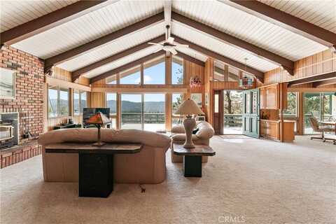 27440 Alpen Drive, Lake Arrowhead, CA 92352