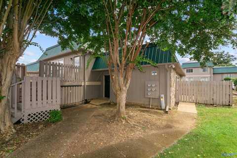 2225 Golf Road, Huntsville, AL 35802