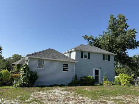 700 Sherman Street, Woodburn, IA 50275