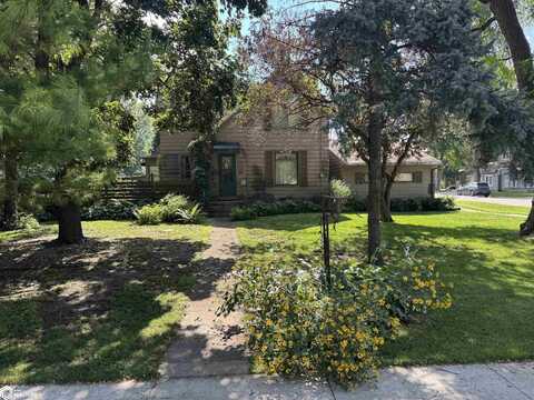 415 N Shore Drive, Clear Lake, IA 50428